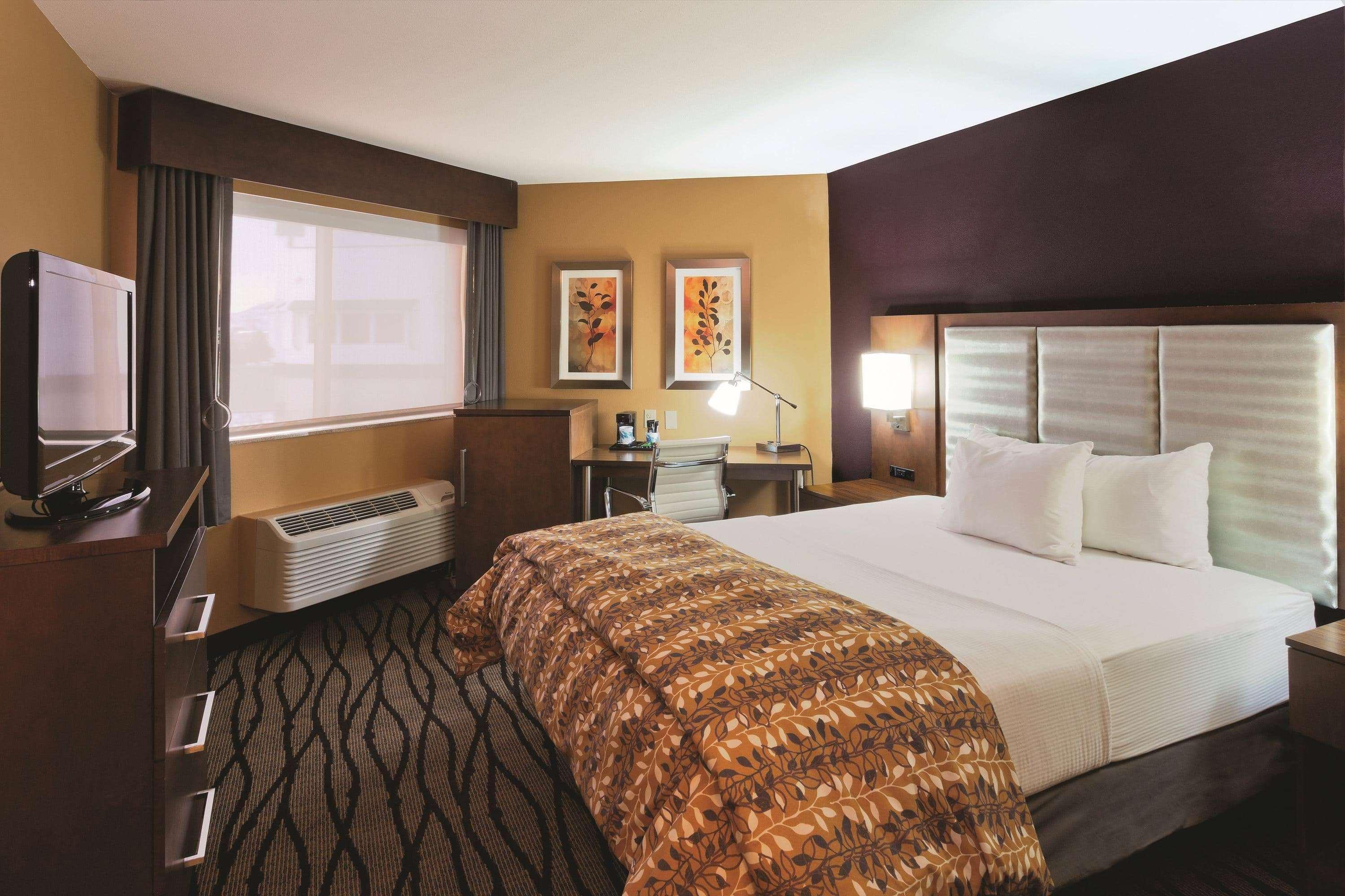 La Quinta By Wyndham Butte Hotell Eksteriør bilde