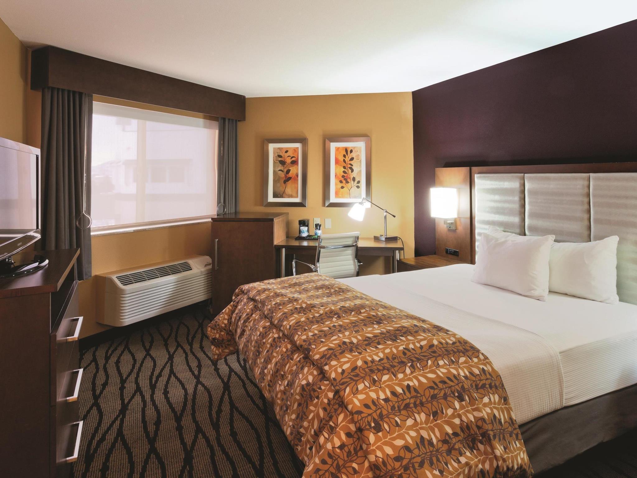 La Quinta By Wyndham Butte Hotell Eksteriør bilde