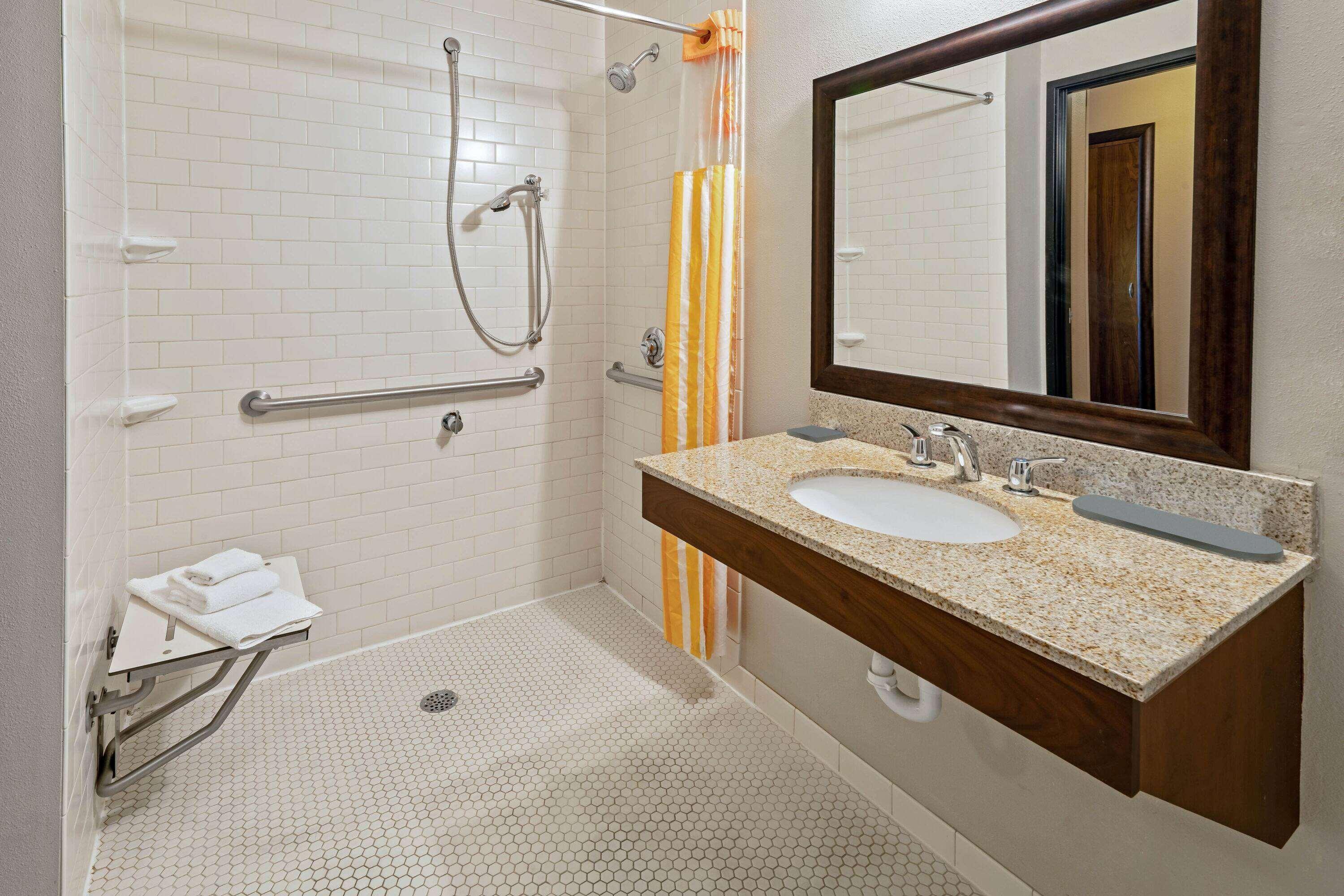 La Quinta By Wyndham Butte Hotell Eksteriør bilde